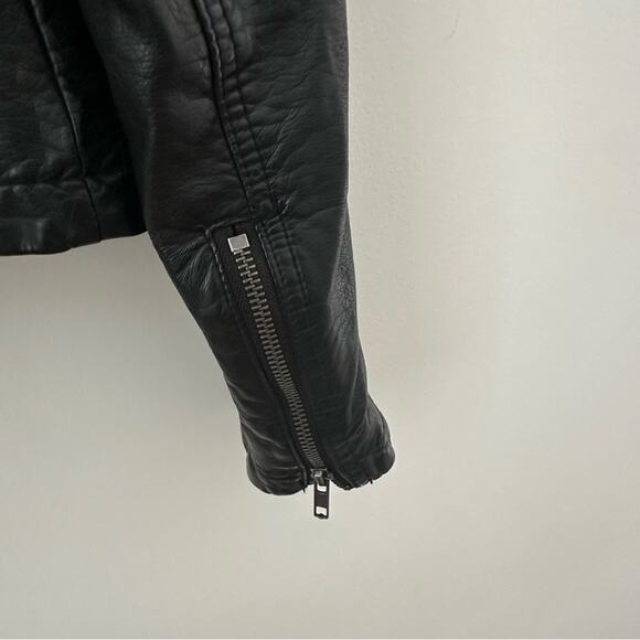 Free People Black Leather Jacket Asymmetrical Design Size 6 - Picture 6 of 11